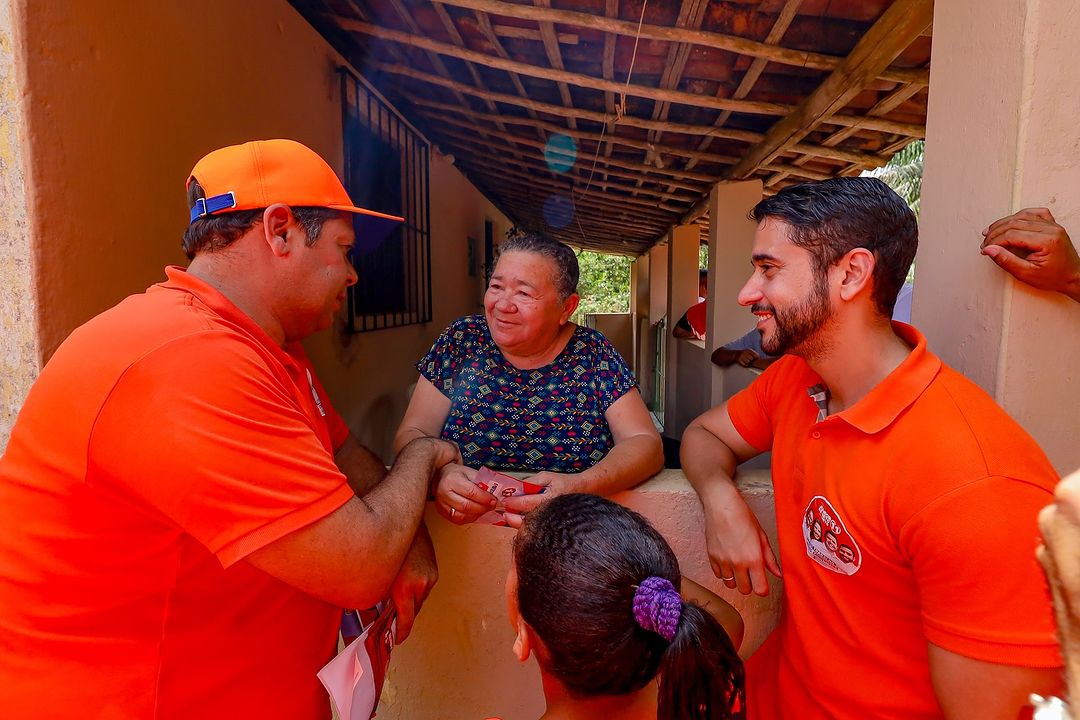 Visita porta a porta no Engenho Lajedo